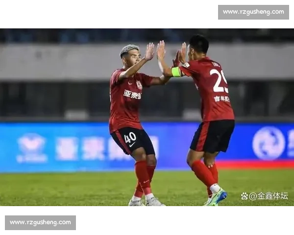 压哨绝平 + 3 魔咒缠身!亚泰丢保命 2 分,4 年逢津门虎不胜