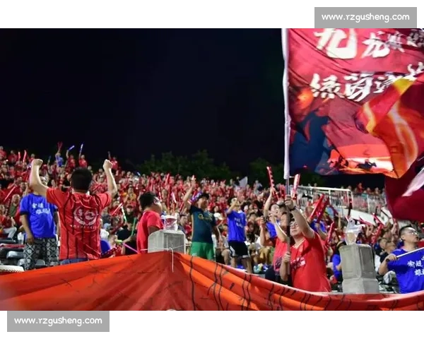 童声震大田湾!渝中小球迷点燃渝超主场